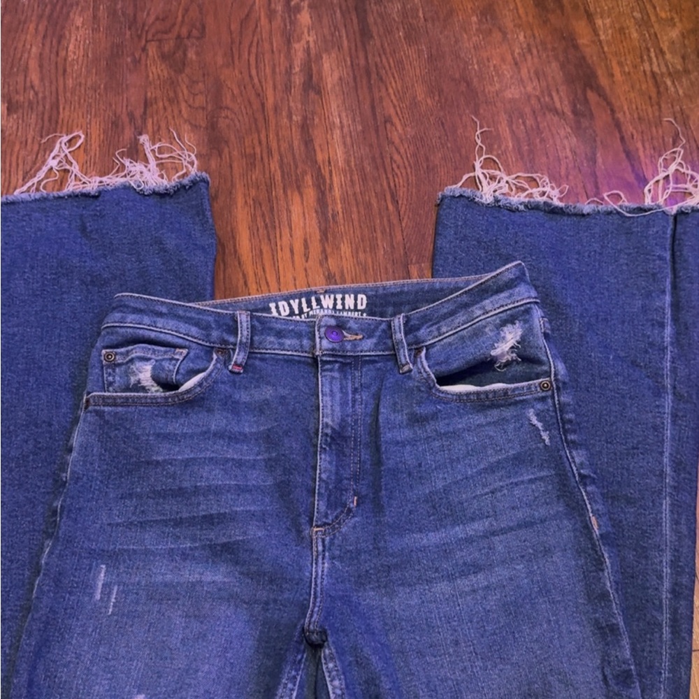 Idyllwind High-Rise Frayed Hem Blue Jeans